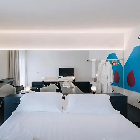 Frühstückspension Curiel 4*